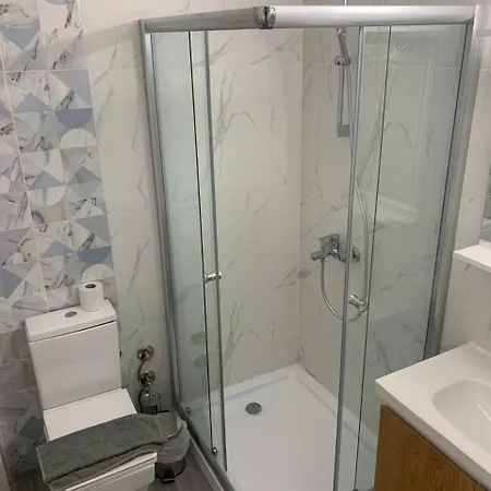 Helena 公寓 *