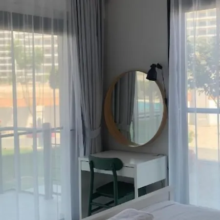 Helena Apartment